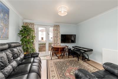 53/1 Stenhouse Gardens, Edinburgh, EH11 3LS - image 3