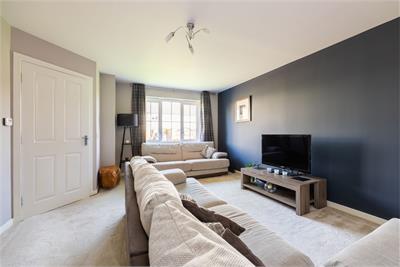 42 Millcraig Place, Winchburgh, EH52 6WH - image 3