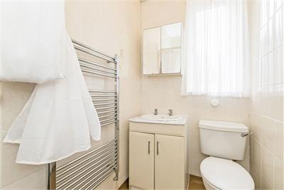 2/1 Hawkhill Avenue, Lochend, Edinburgh, EH7 6BX - image 14