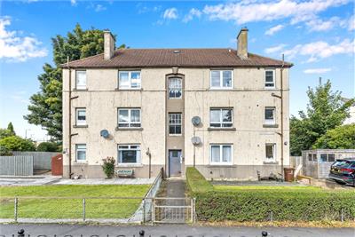 2/1 Hawkhill Avenue, Lochend, Edinburgh, EH7 6BX - image 1
