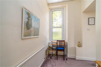 Abbeymount, 8 Ormiston Terrace, Melrose, TD6 9SP - image 12