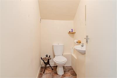 Abbeymount, 8 Ormiston Terrace, Melrose, TD6 9SP - image 13