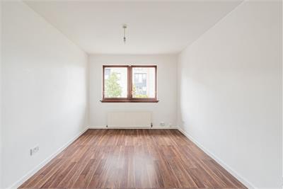 22 West Pilton Terrace, Edinburgh, EH4 4JZ - image 4