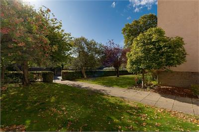 37 Abbotsford Court, Edinburgh, EH10 5EJ - image 25