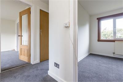 3/5 Coillesdene Grove, Edinburgh, EH15 2JE - image 6