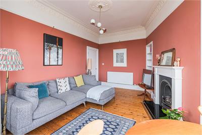 2/5 Meadowbank Place, Edinburgh, EH8 7AW - image 15