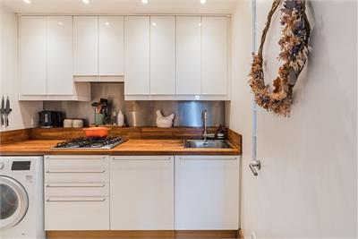 2/5 Meadowbank Place, Edinburgh, EH8 7AW - image 22