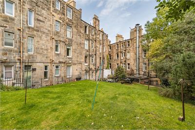 2/5 Meadowbank Place, Edinburgh, EH8 7AW - image 28