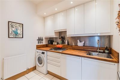 2/5 Meadowbank Place, Edinburgh, EH8 7AW - image 5