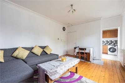29 Colinton Mains Loan, Edinburgh, EH13 9AJ - image 3