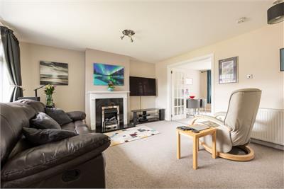 318 Rullion Road, Penicuik, EH26 9AH - image 4