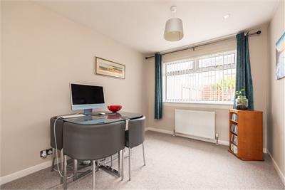 318 Rullion Road, Penicuik, EH26 9AH - image 6