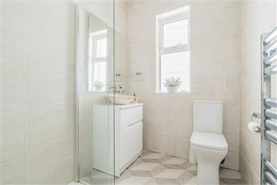 21 Parkgrove Drive, Edinburgh, EH4 7QH - image 13