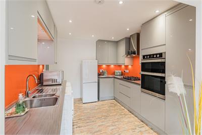 21 Parkgrove Drive, Edinburgh, EH4 7QH - image 6
