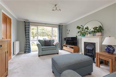 20 Cairns Drive, Balerno, EH14 7HH - image 2