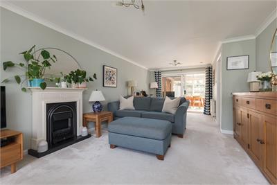 20 Cairns Drive, Balerno, EH14 7HH - image 3