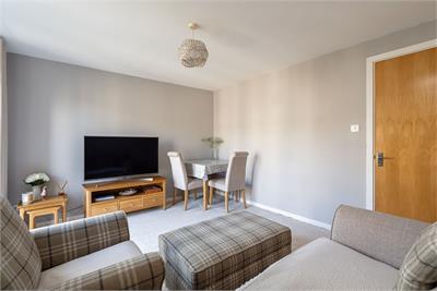 16/5 Waterfront Gait, Edinburgh, EH5 1EP - image 3