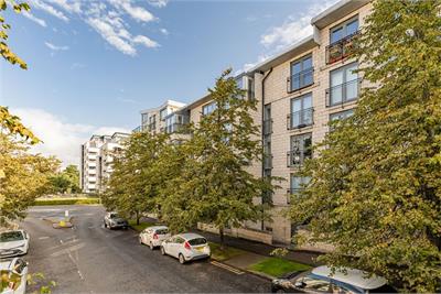 16/5 Waterfront Gait, Edinburgh, EH5 1EP - image 1