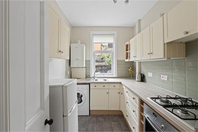 77/2 Kingsland Terrace, Peebles, EH45 8HH - image 13