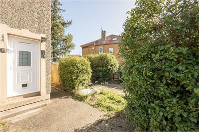 113 Colinton Mains Grove, Edinburgh, EH13 9DE - image 18
