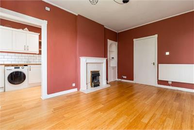 113 Colinton Mains Grove, Edinburgh, EH13 9DE - image 4
