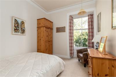 2/5 Eden Terrace, Morningside, Edinburgh, EH10 4SB - image 11