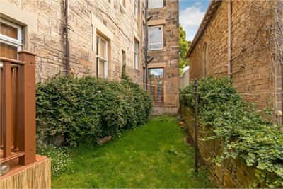 2/5 Eden Terrace, Morningside, Edinburgh, EH10 4SB - image 21
