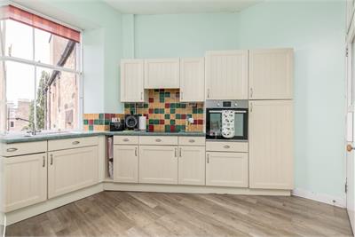 2/5 Eden Terrace, Morningside, Edinburgh, EH10 4SB - image 6