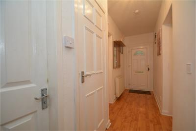 3a Forrester Park Drive, Edinburgh, EH12 9AY - image 2