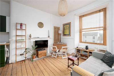 40/8 Kings Road, Edinburgh, EH15 1DY - image 3