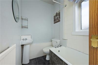 34 Sunnybraes Terrace, Steelend, KY12 9NE - image 12