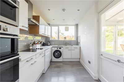 14 Maybank Villas, Edinburgh, EH12 8BD - image 3