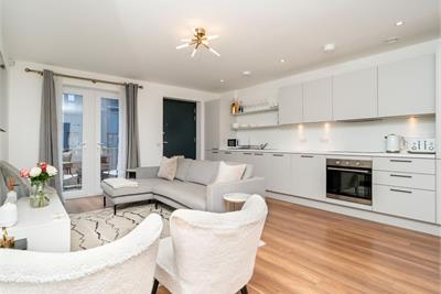 23 Pillans Place, Leith, Edinburgh, EH6 7FH - image 4