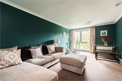 29H Hayfield, Edinburgh, EH12 8UJ - image 2