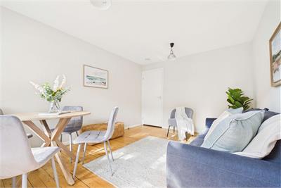 27 Lindsay Place, Leith, Edinburgh, EH6 4BG - image 3