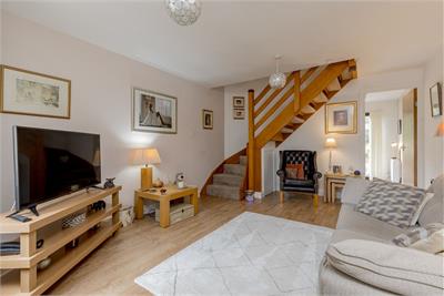 234 The Murrays Brae, Liberton, Edinburgh, EH17 8UL - image 2