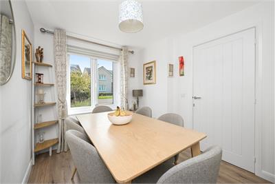 15 Comyn Drive, Roslin, EH25 9AW - image 4
