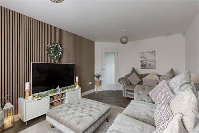 11 Ramslack Street, Balerno, EH14 5FE - image 4