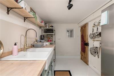 4 Shandon Street, Edinburgh, EH11 1QH - image 23