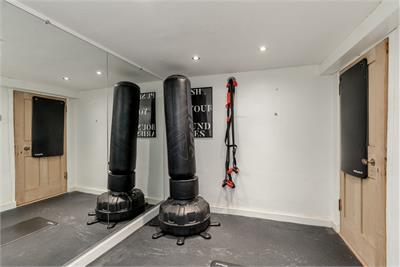 4 Shandon Street, Edinburgh, EH11 1QH - image 25