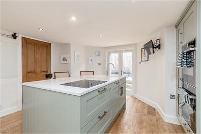 4 Shandon Street, Edinburgh, EH11 1QH - image 9