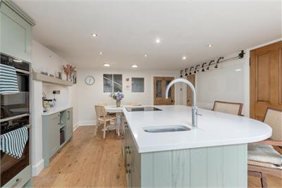 4 Shandon Street, Edinburgh, EH11 1QH - image 10