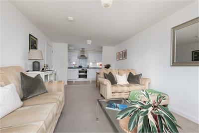 9/7 Cowgill Gardens, Liberton, Edinburgh, EH16 6FP - image 3