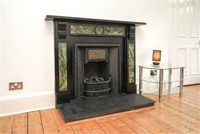 27 (2F1), Meadowbank Crescent, Meadowbank, Edinburgh, EH8 7AJ - image 3