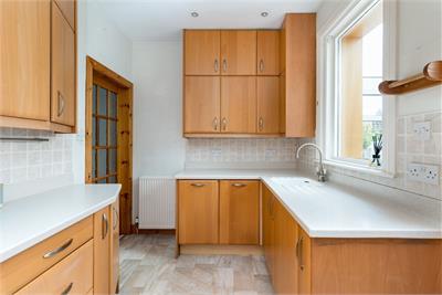 46 Woodhall Terrace, Juniper Green, EH14 5BR - image 7