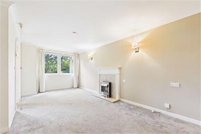 Flat 32, 16 Queens Court, Queens Road, Craigleith, Edinburgh, EH4 2BY - image 2