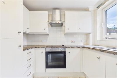 Flat 32, 16 Queens Court, Queens Road, Craigleith, Edinburgh, EH4 2BY - image 6