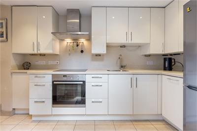 19a/3 York Place, Edinburgh, EH1 3EB - image 2