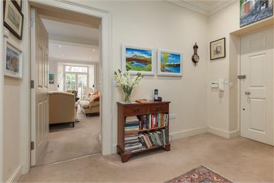 19a/3 York Place, Edinburgh, EH1 3EB - image 13