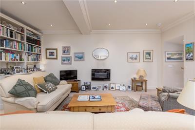 19a/3 York Place, Edinburgh, EH1 3EB - image 10